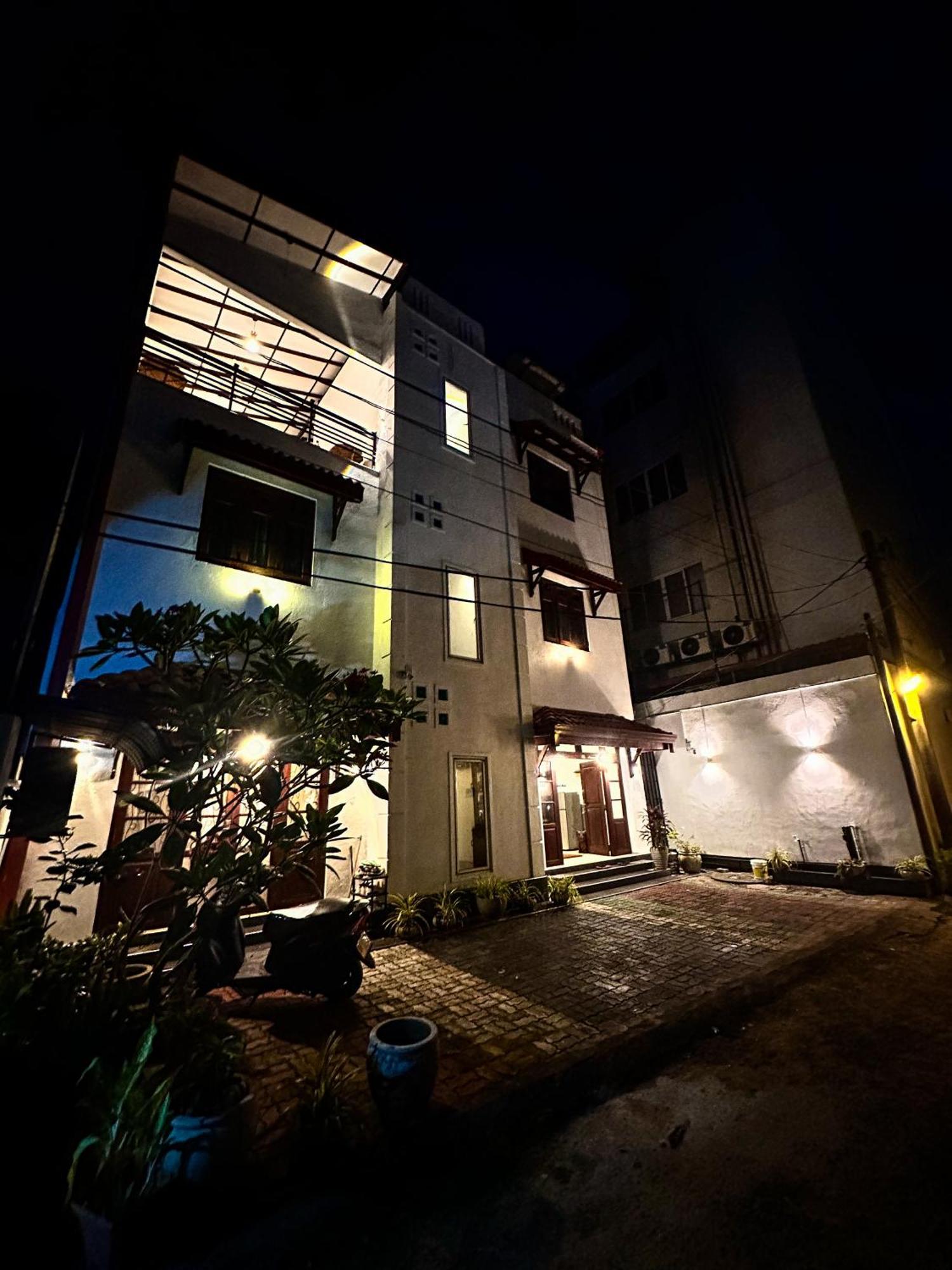 New Panda House Hotel Galle Exterior photo